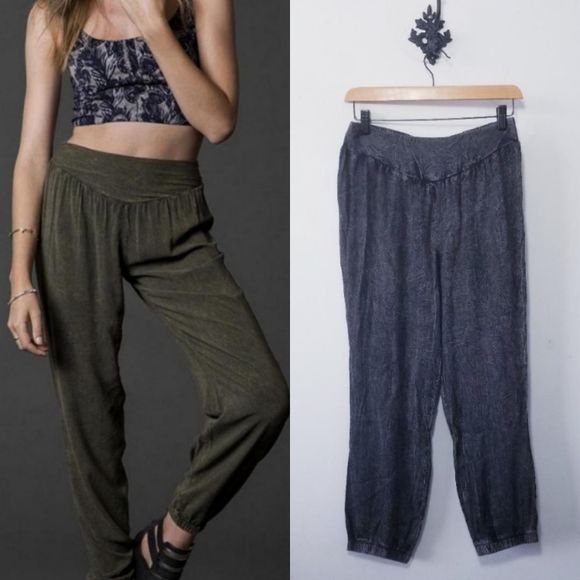 Staring at Stars Pants - Staring At Stars Acid Wash Joggers Black S NWOT